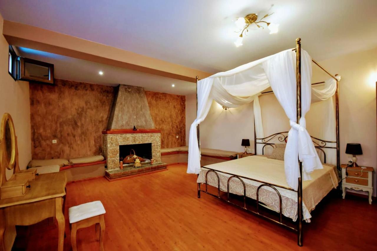 Stone Villa Inside Sea- Kids'Land Platanidia Exterior foto